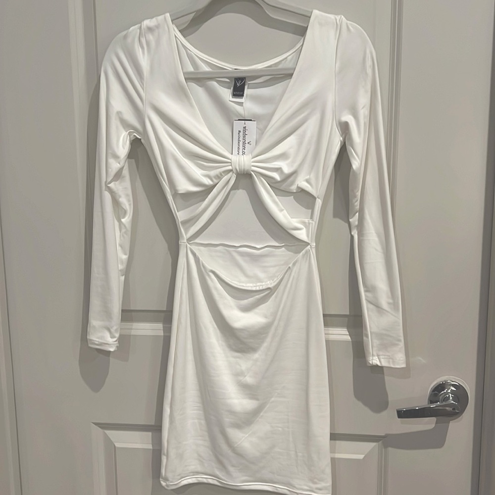 White Windsor Dress Long Sleeve Short Dress